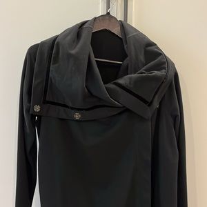 LULULEMON Black Wrap Jacket Size M